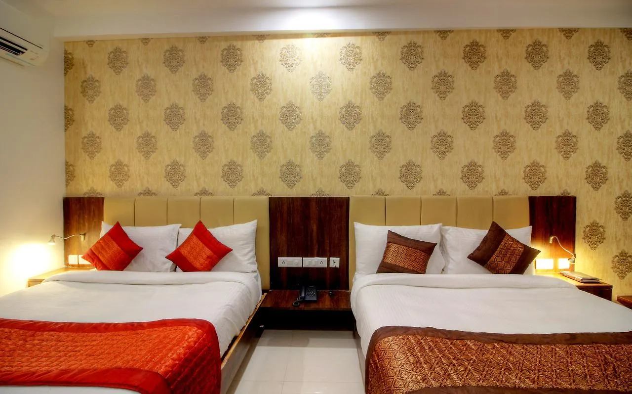Hotel Almati Inn - Near Delhi Airport Нью-Дели
